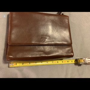 This Prada bag should be about 20 years old, authentic, classic and good quality